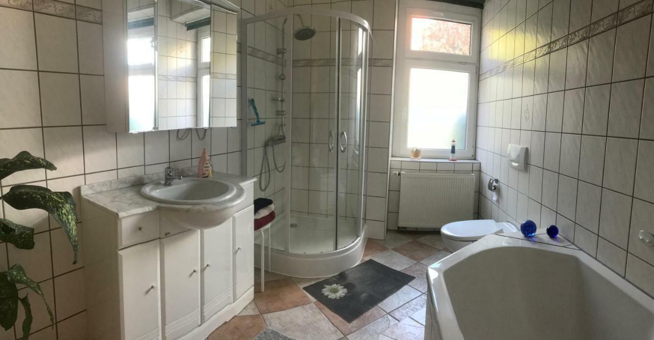 Zimmervermietung Barth Bernburg Exteriör bild